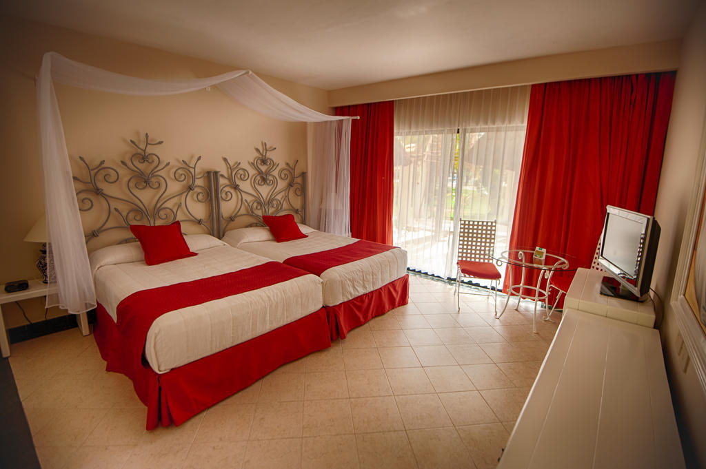 Grand Oasis Tulum Riviera 호텔 아쿠말 객실 사진